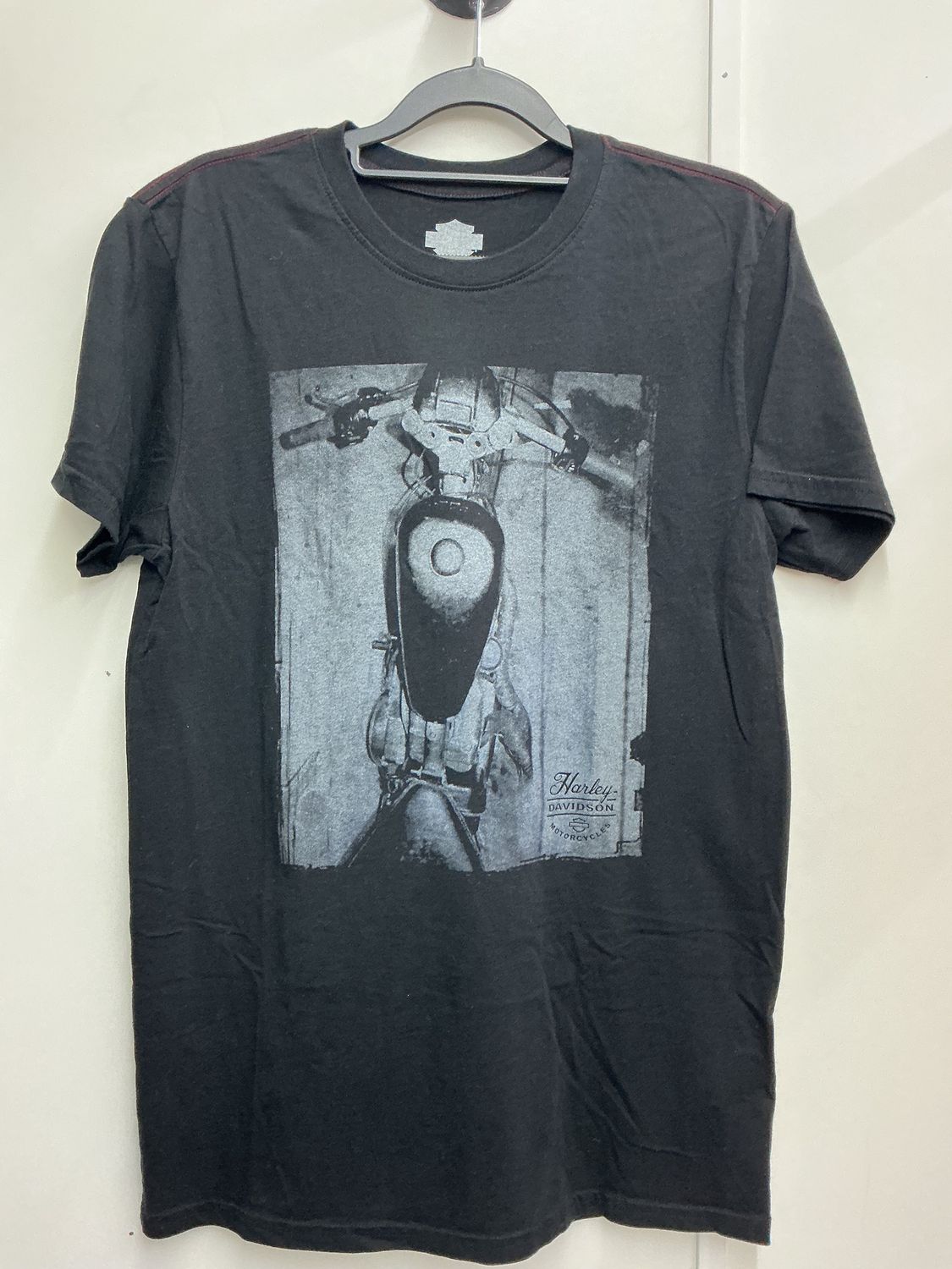 10001 HD Men's Black W/ Grey Gas Tank T-Shirt Medium