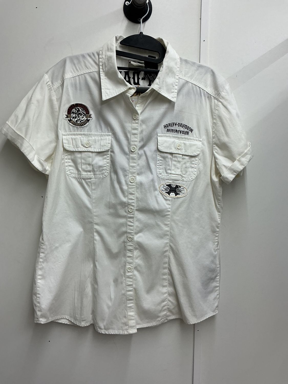 10001 HD Women's White Live Free Hell Cat SS Button Up Medium