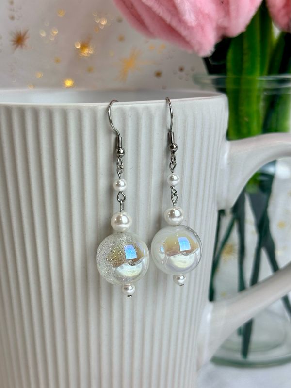 Boucles d’oreilles « White spark bubblegum »