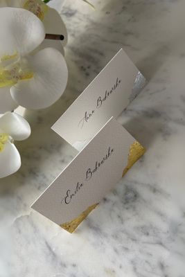 Winietki stojące Timeless Elegance z ręcznie nakładanym złotem