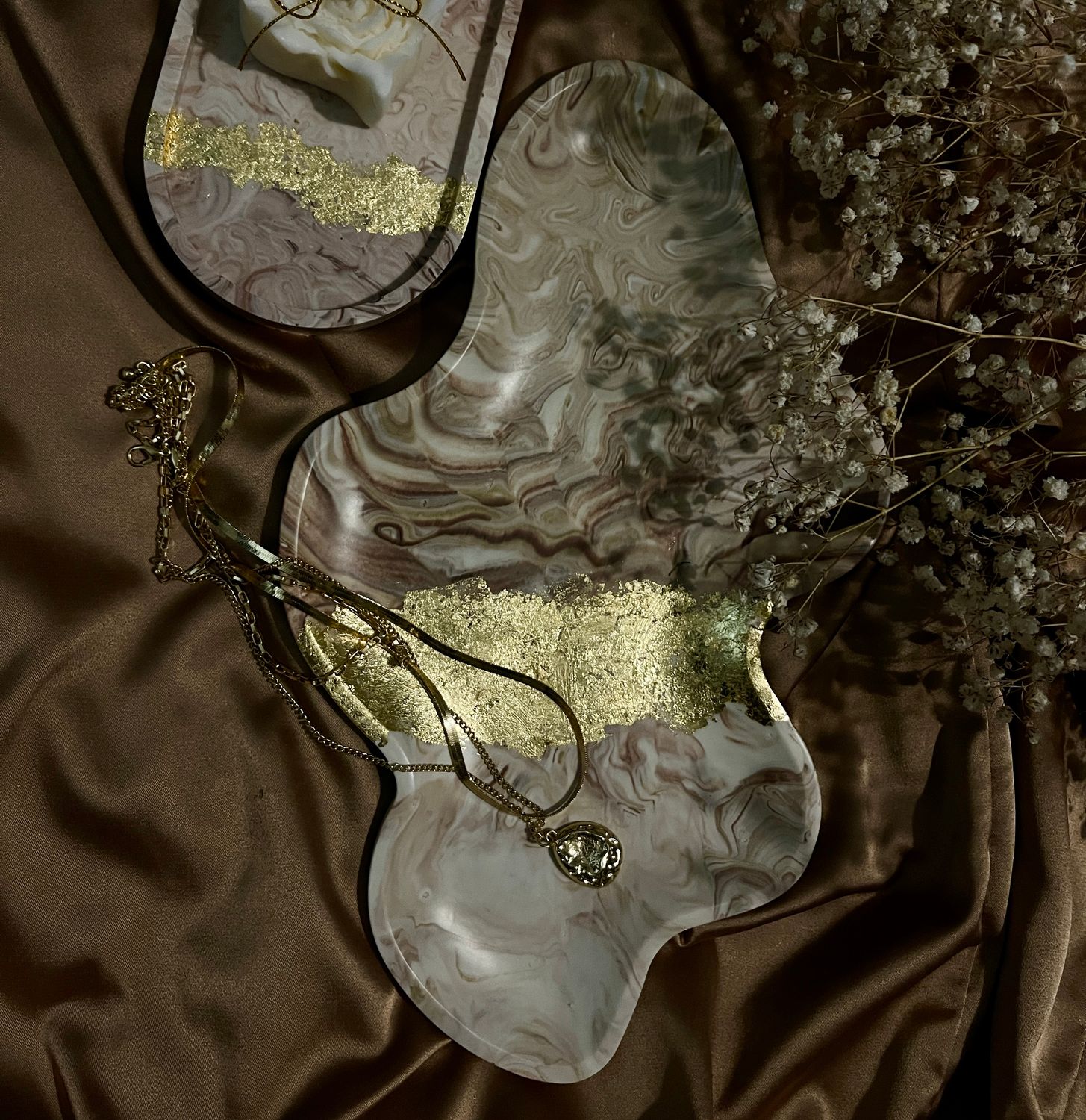 Luksusowa taca dekoracyjna duża Flame Brąz-Krem ze złotym detalem Luksusowa taca dekoracyjna duża Flame Brąz-Krem ze złotym detalem