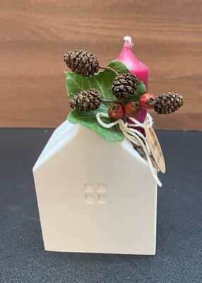 Haus - mit Kerze