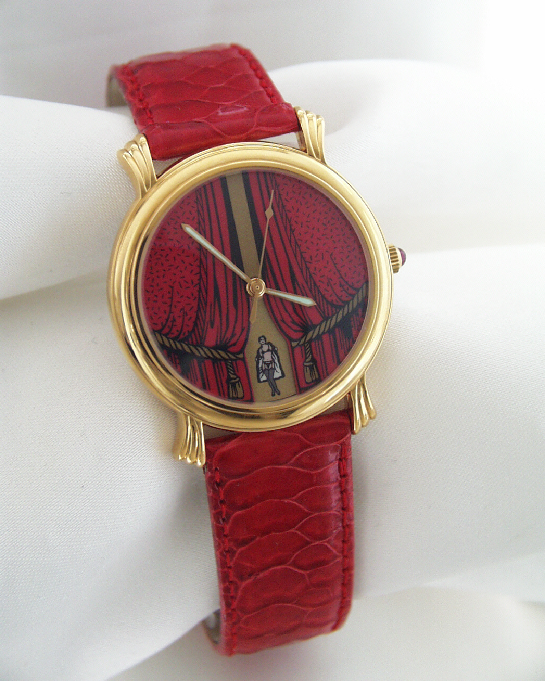 THE MONUMENTAL ERA フランコ・ボルシ著 Philosophical Collection | Hora Nova, the watch brand designed by