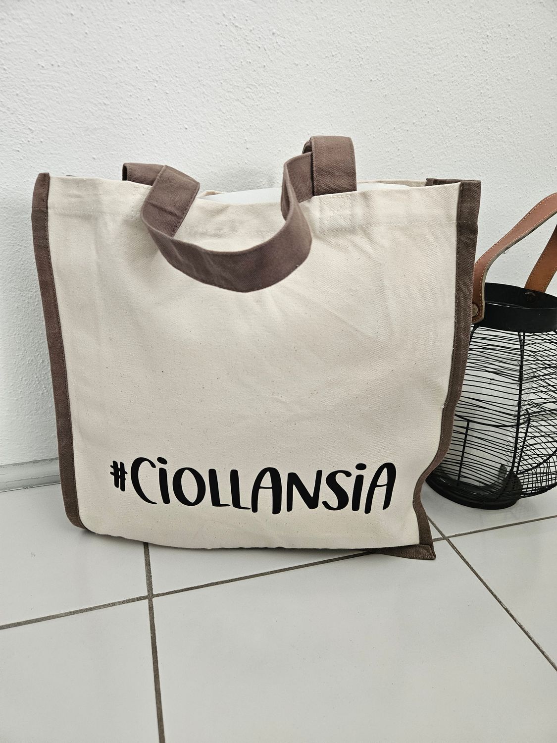 #Ciollansia