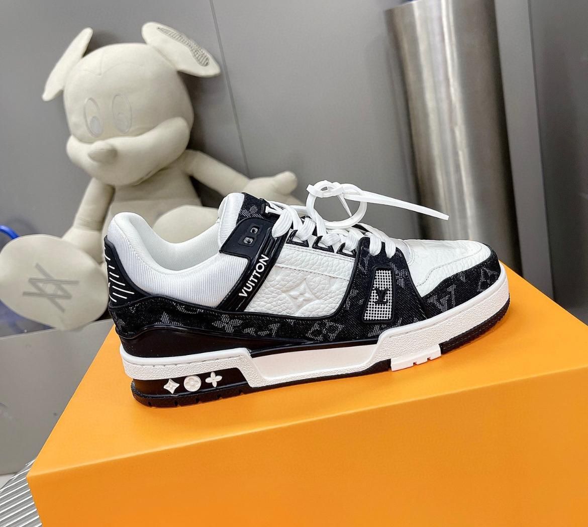 Louis Vuitton Trainers Black