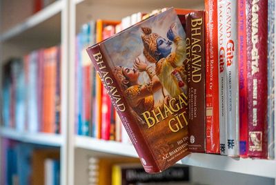 YOGA BOOKS