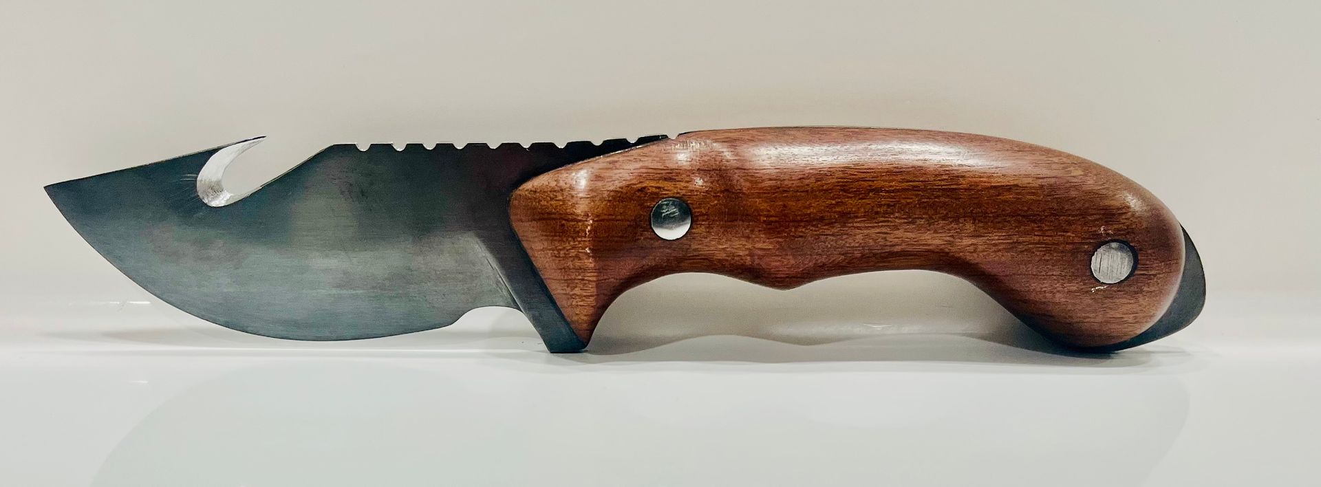Rhino: Hunting/Skinning Knife