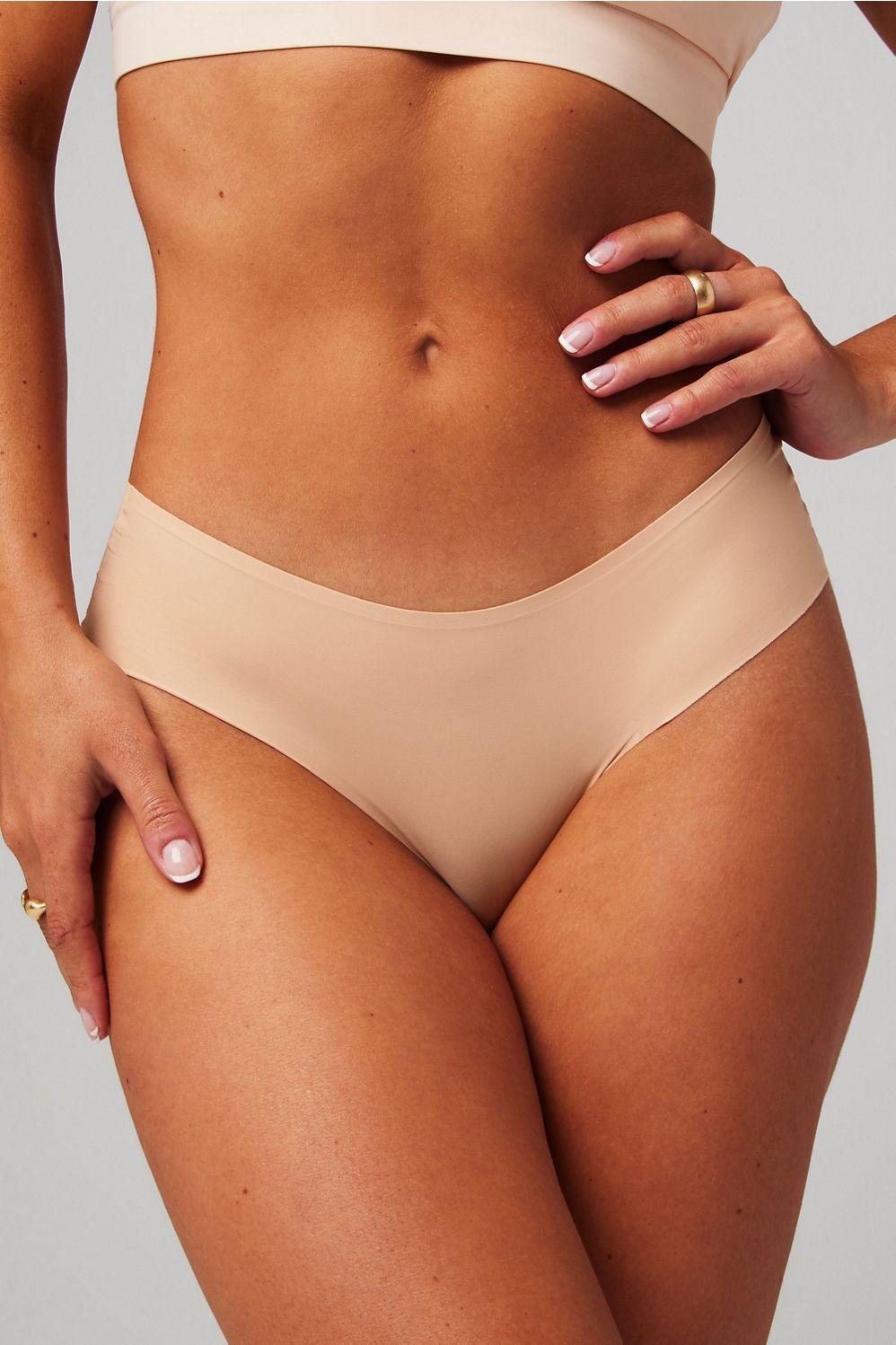 No Show Mid-Rise Bikini
