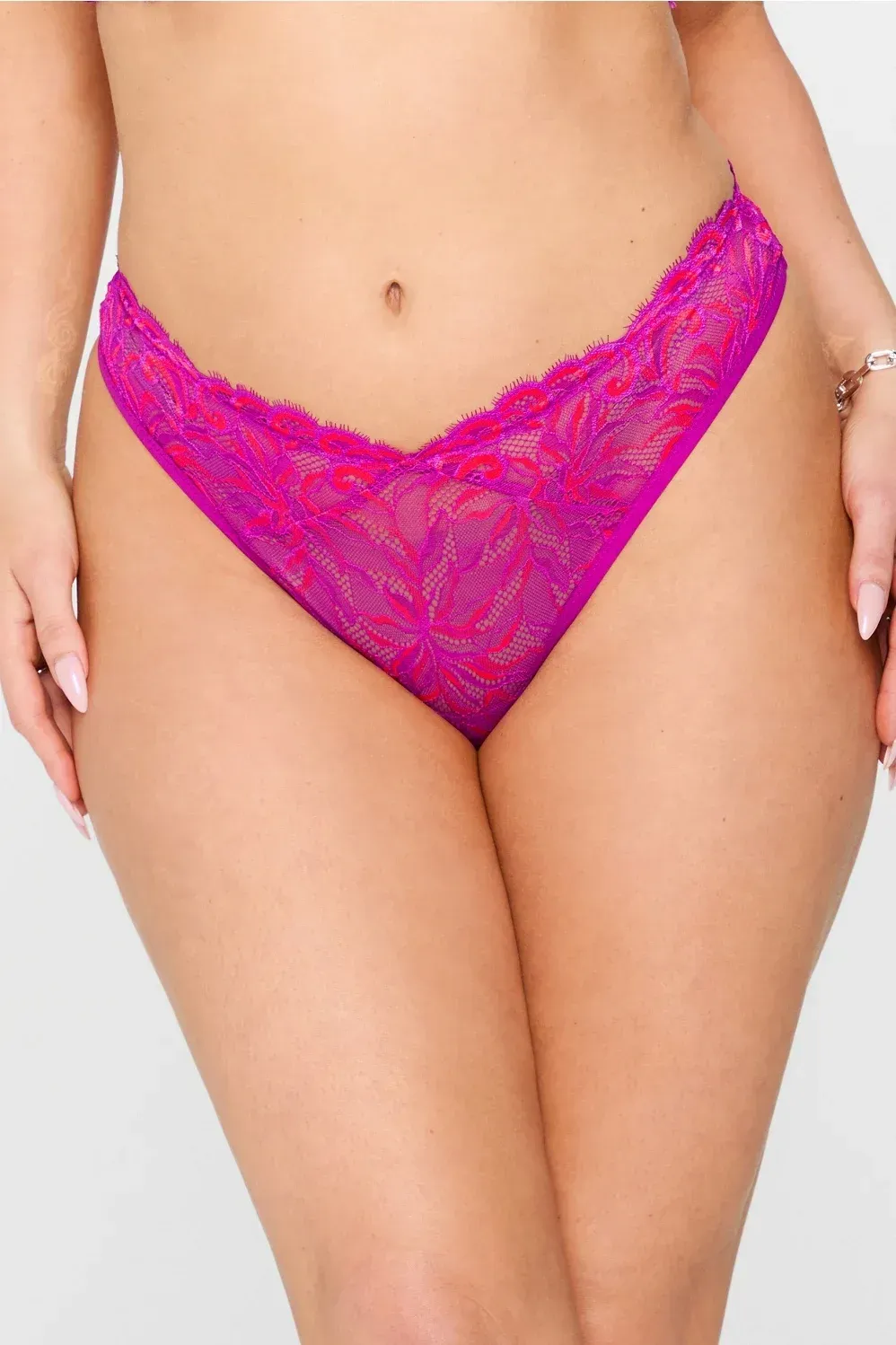 Smoothing Lace Thong