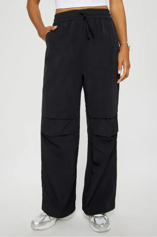 Woven Crinkle Pant