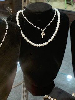 FK 16" strand white pearls