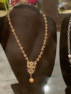 FK Lab with Brass clad Elisabeth of France med