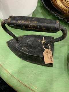 Cast Iron Iron Vintage