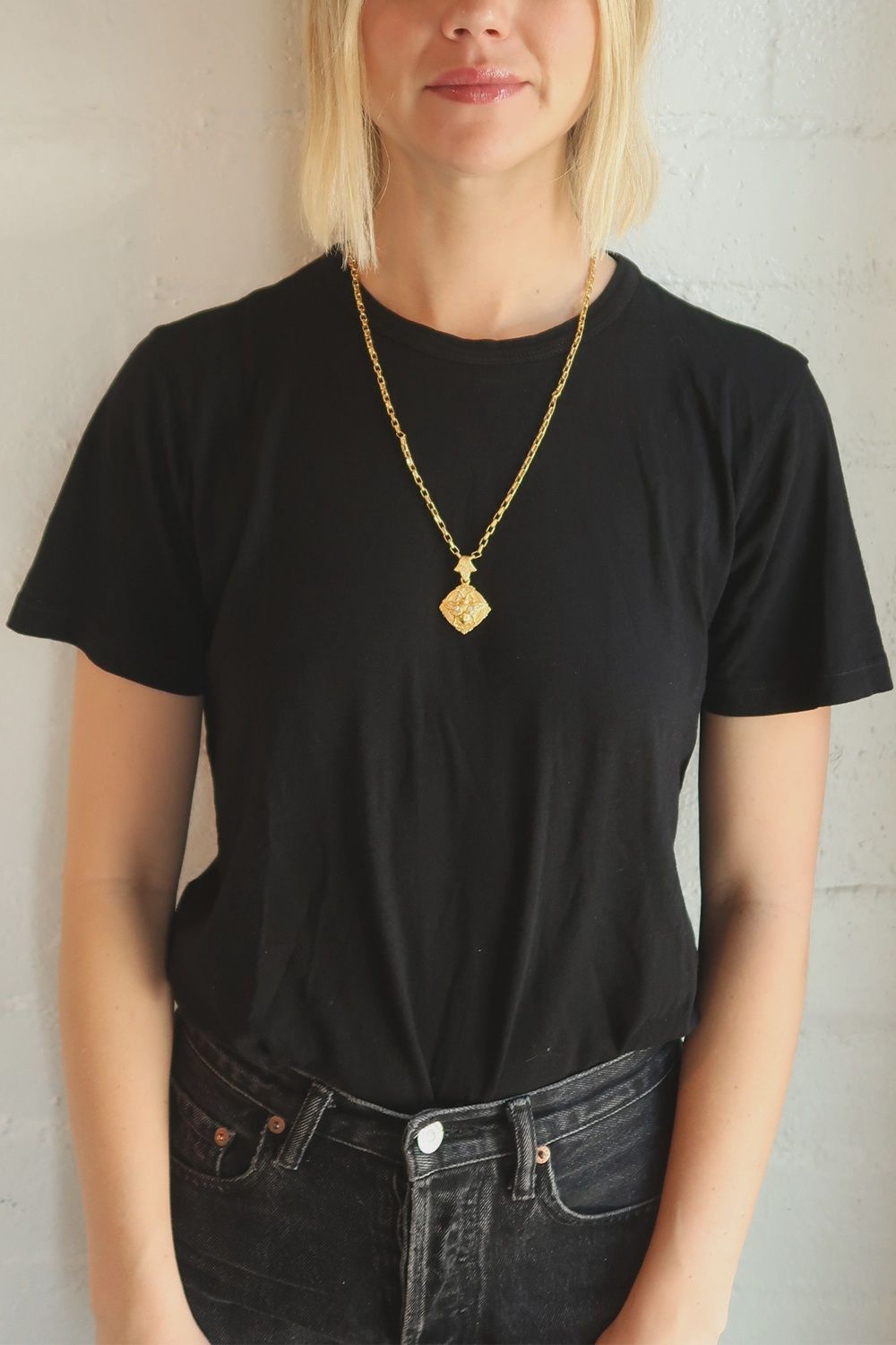 FK 24" 24K clad Loire chain with Printemps bail and Austrian crystal Blessed Bee medallion