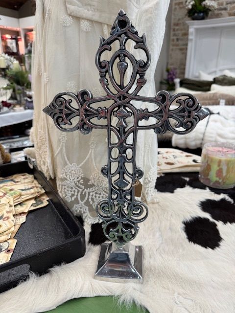 LMT Table Cross Lace