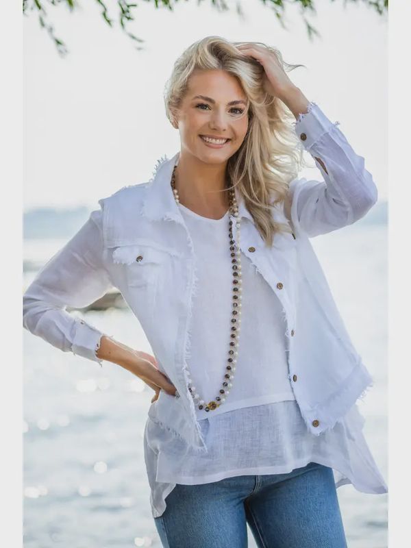 AI Jessie Jacket White