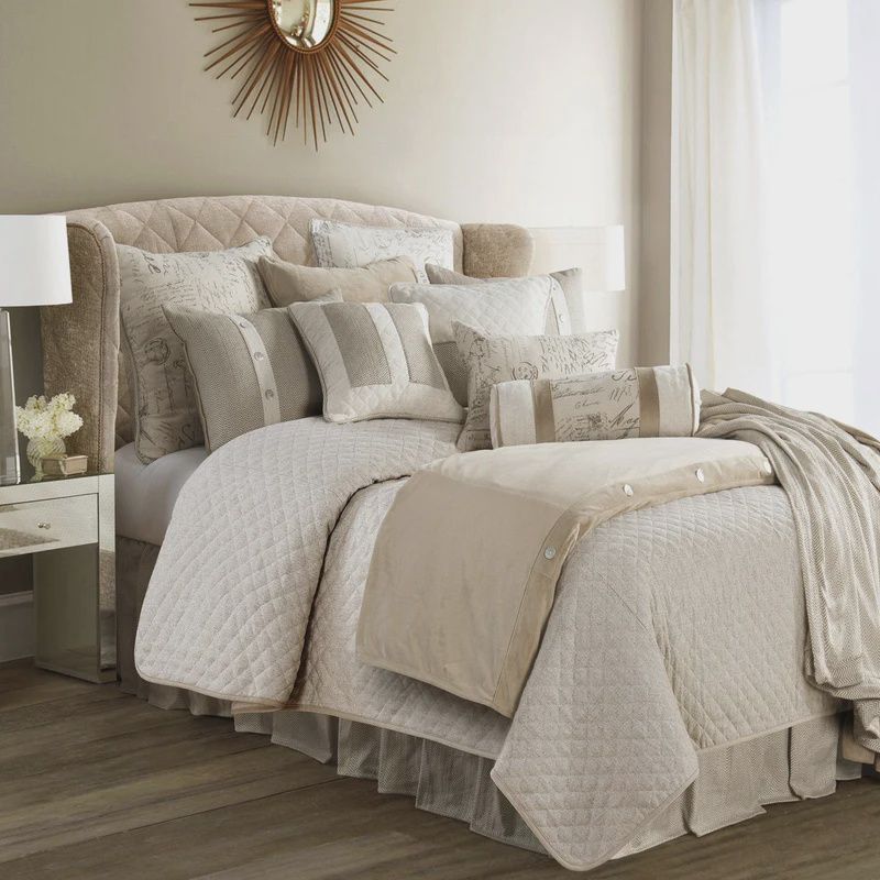 HE Fairfield Linen Coverlet Set QN