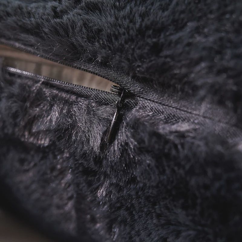 HE Ruched Rabbit Mink Down Euro Pillow Black