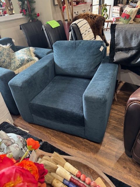 GG Bernhardt Swivel Chair