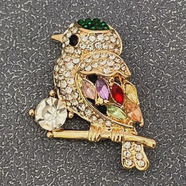 Rhinestones Magpie Bird Brooch