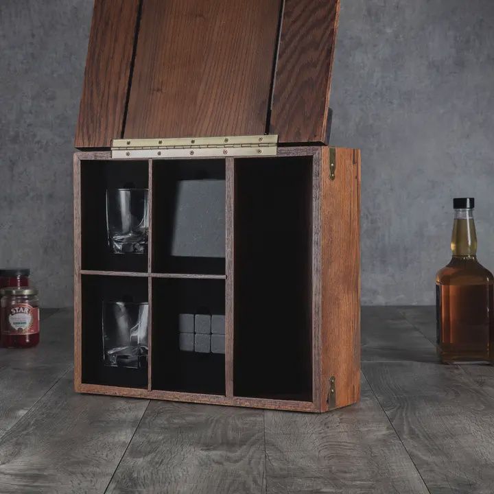 Picnic Time Whisky Box with Decanter