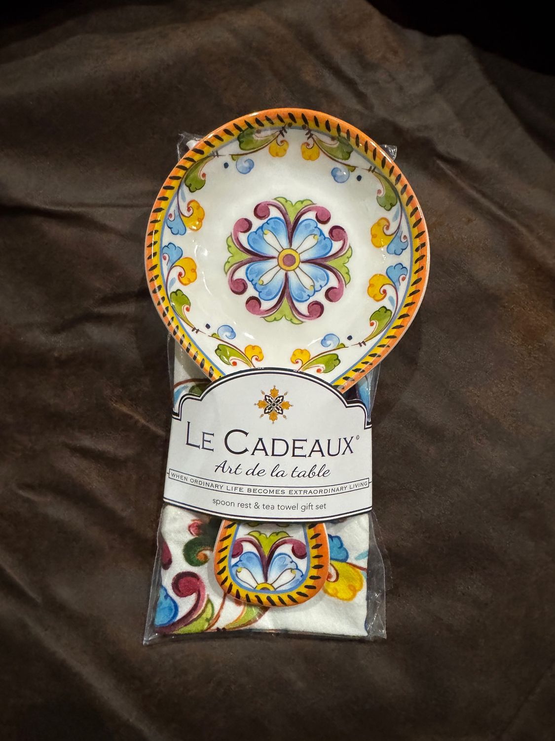 LeCadeaux Toscana Spoon Rest with Towel Set