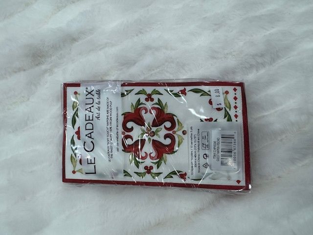 LeCadeaux Buffet Napkin Guest Towel Vischio