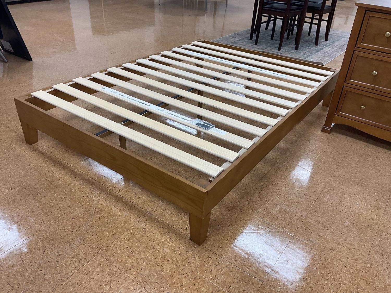 Full platform bed