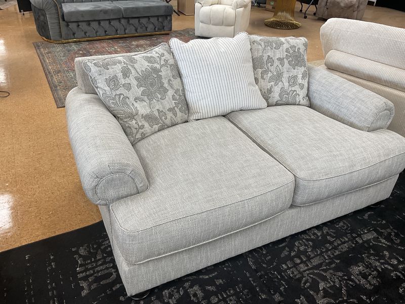 Loveseat gray
