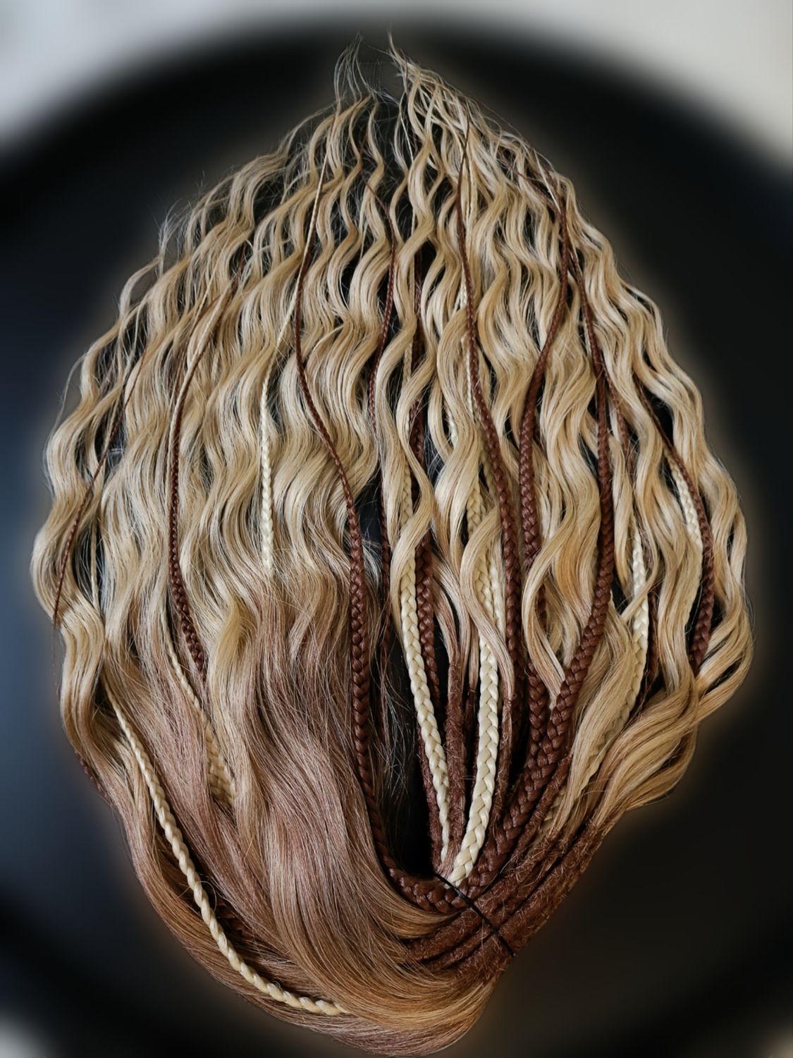 Anna curls with braids