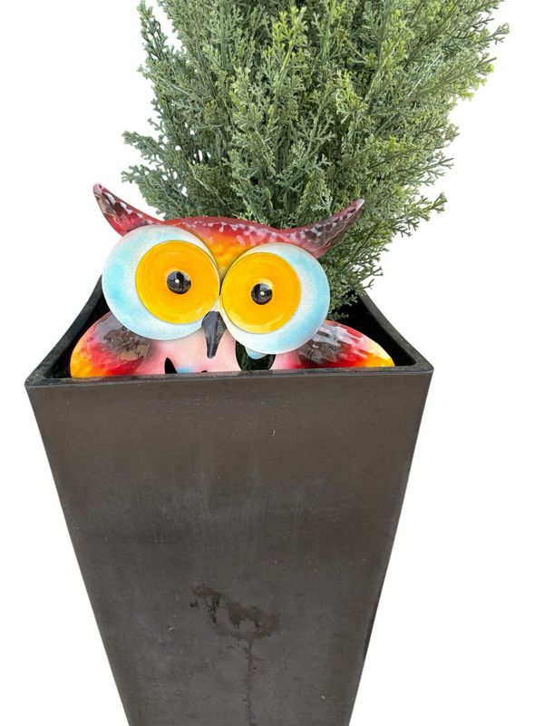 Owl Plant Yard Stand Iron