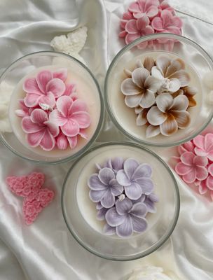 8oz. Flower Bloom Candle (Floral Scent)