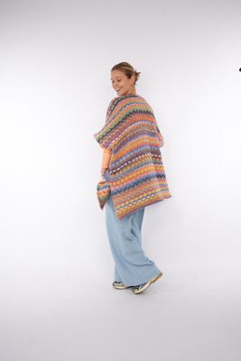 PONCHO GABE BLACK ROSE