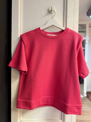 SWEATER MET SCHOUDER DETAIL HOMAGE PINK