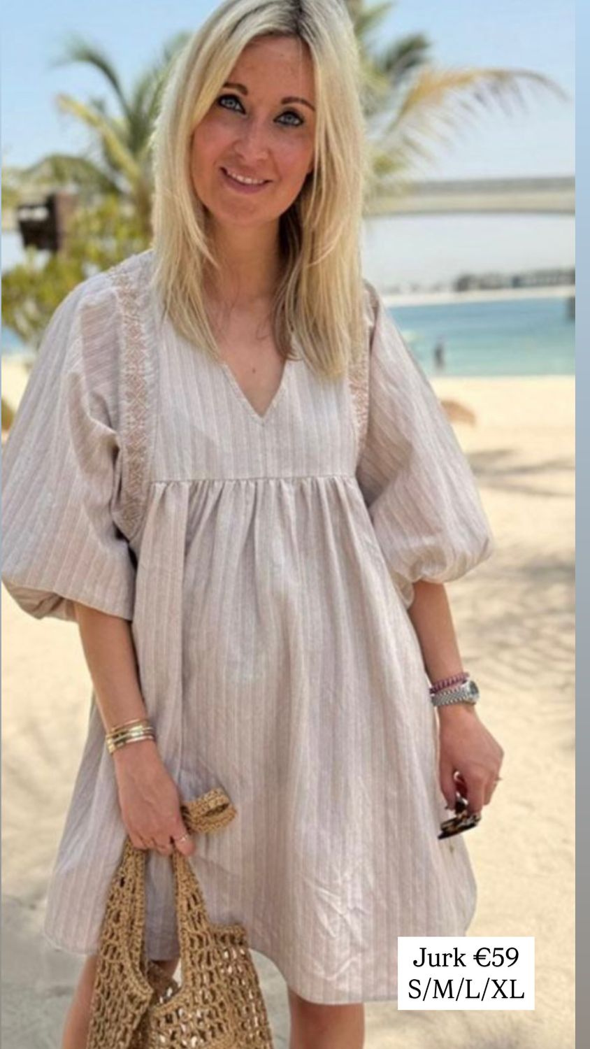 Beige kort kleed azzurro