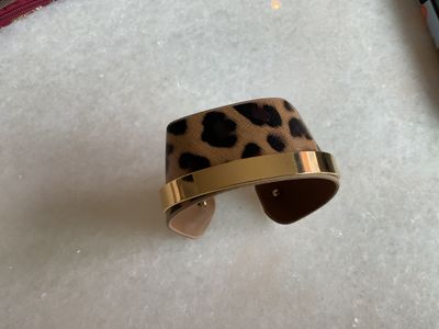 Leopard armband met goud