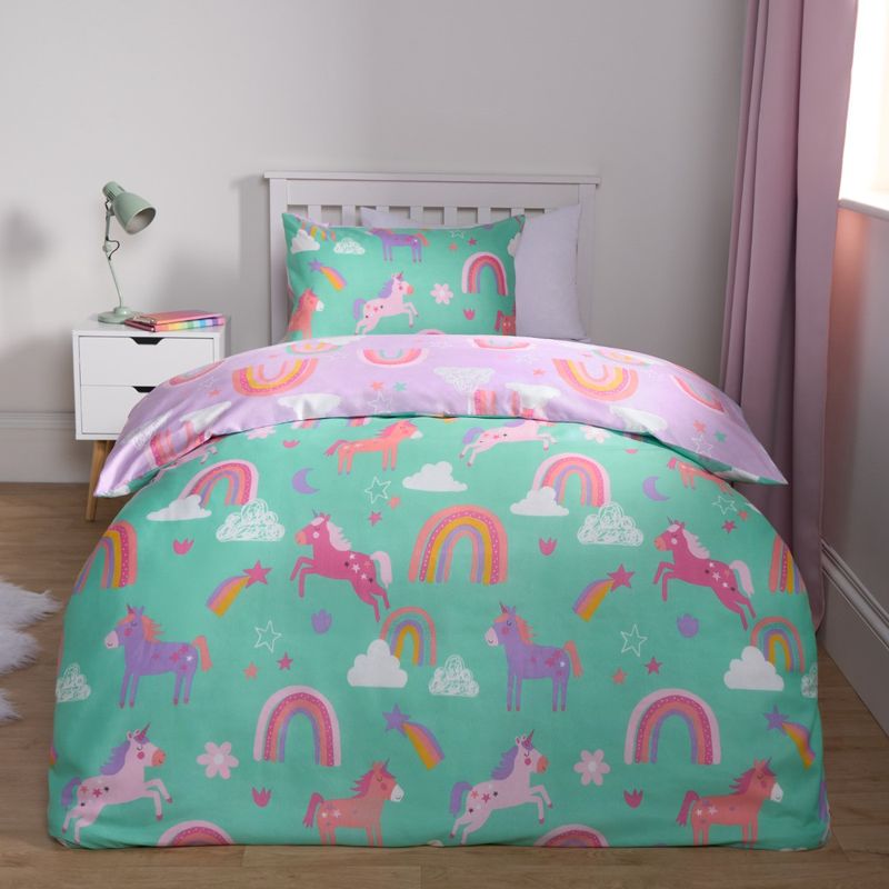 Reversible Bright Green/Pink and Rainbows Bedding