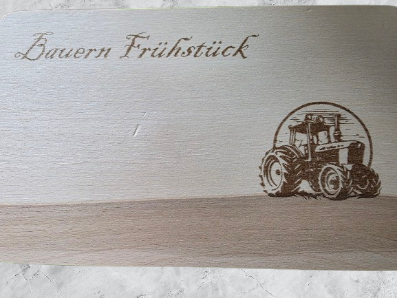 Frühstücksbrettchen Kernbuche
