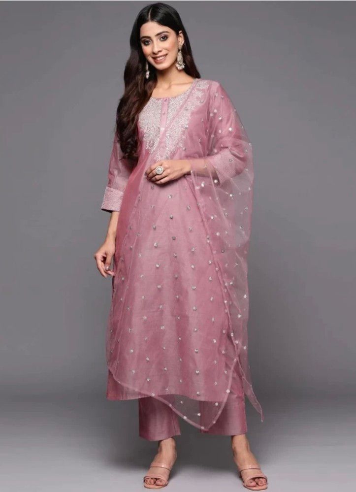 Women dress