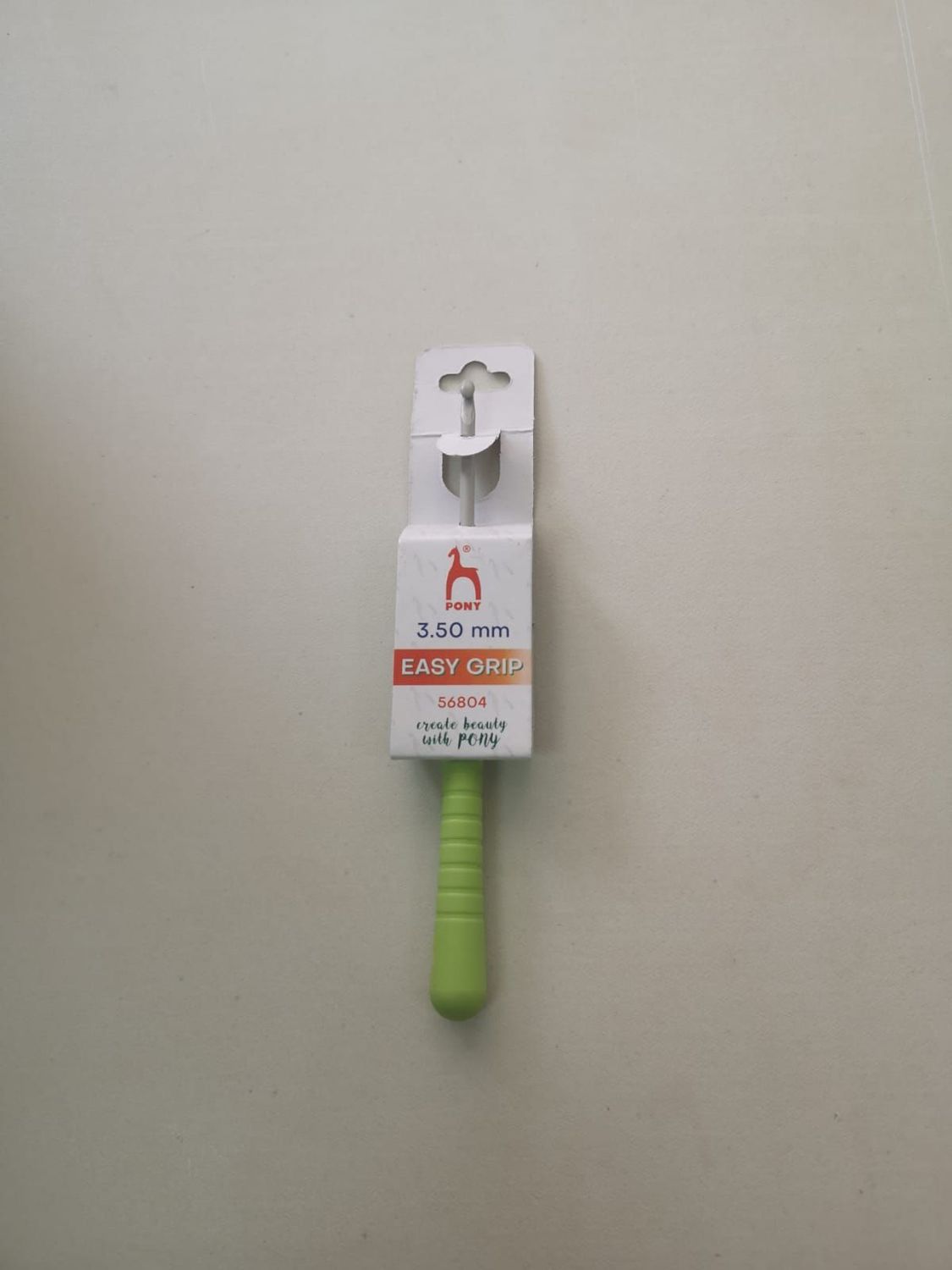 Aguja ergonómica
