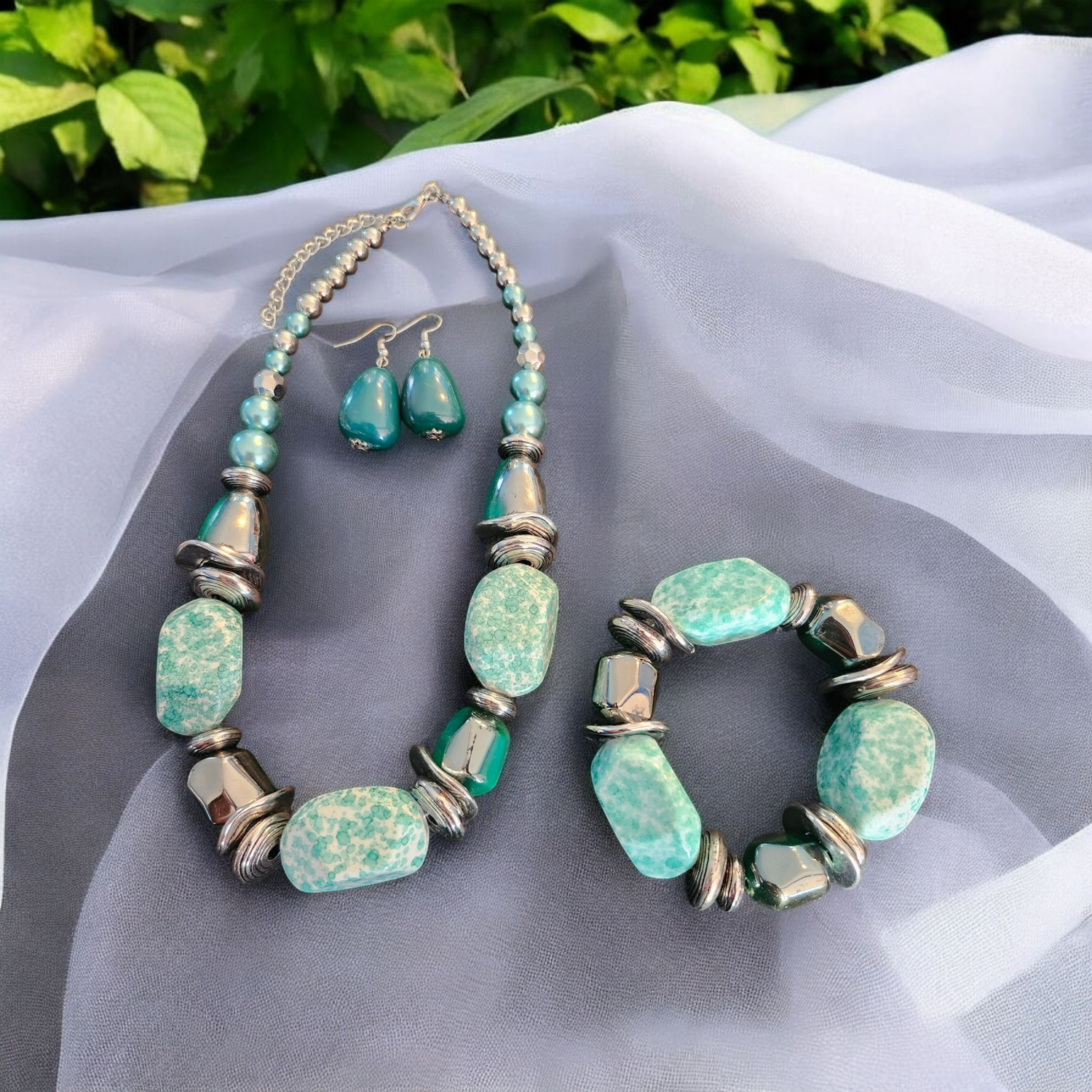 Crackle Stone Necklace Set