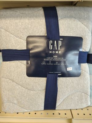 GAP Twin Quilt T-Shirt Soft Jersey Set