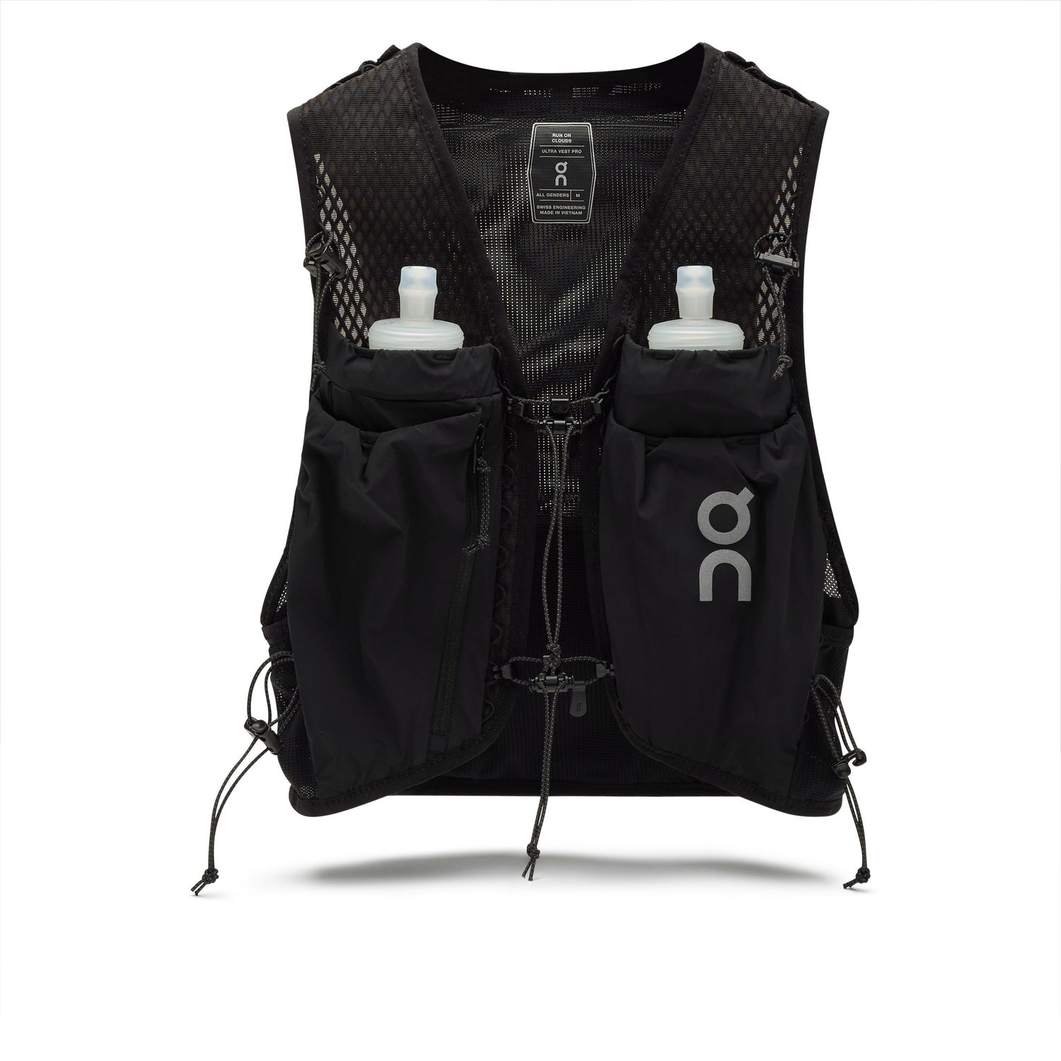 Ultra Vest Pro trail running vest with flasks in black