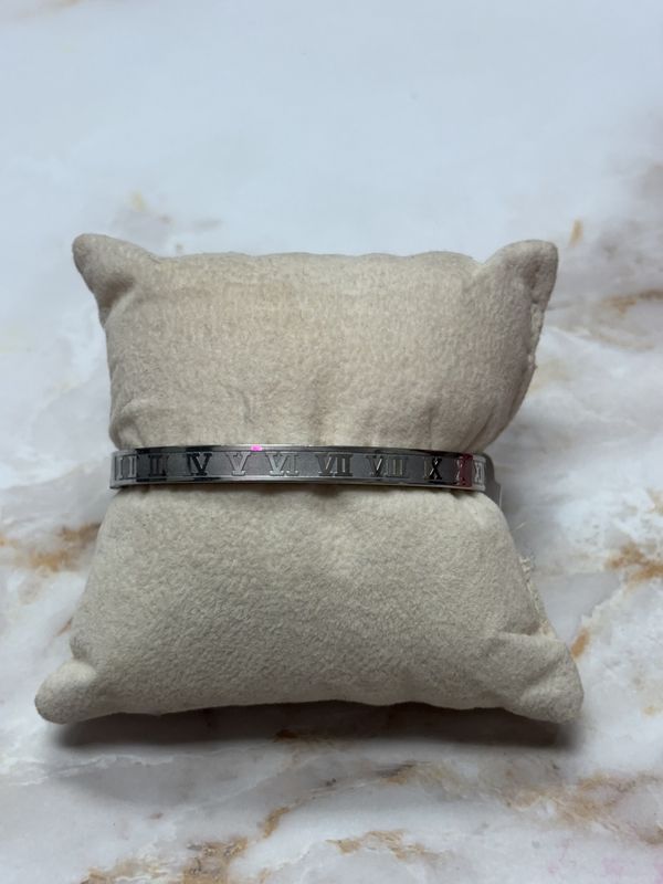 6mm Roman Numeral Bracelet