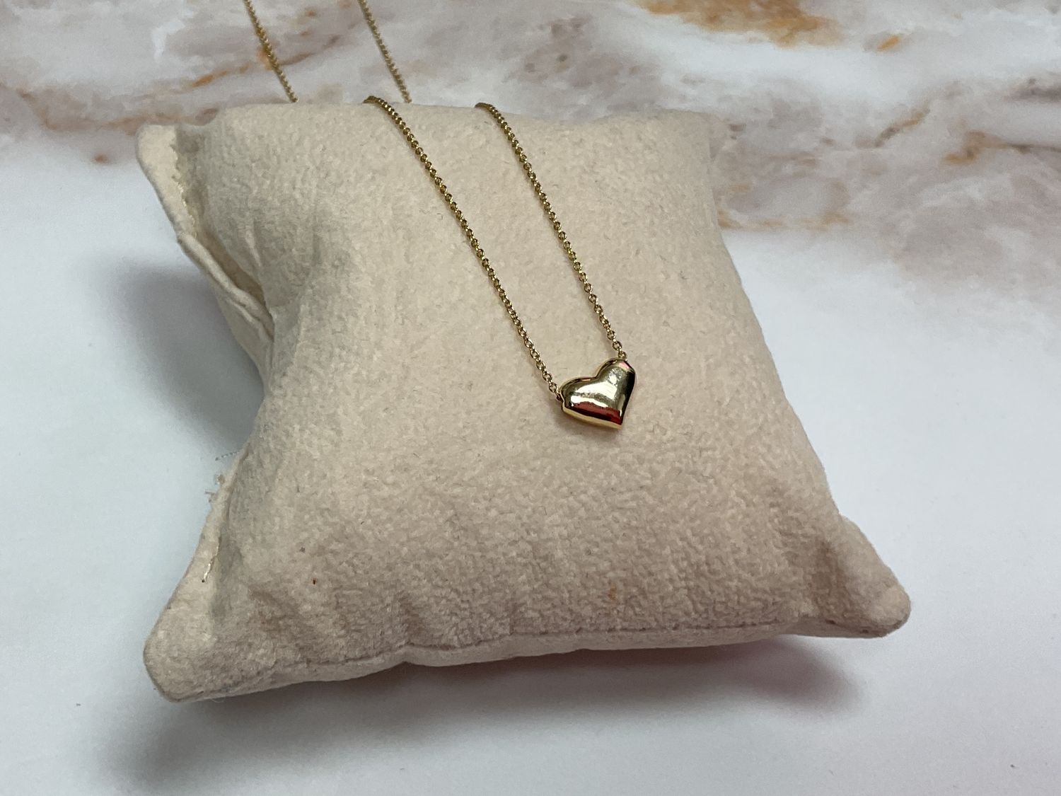 Small gold heart necklace