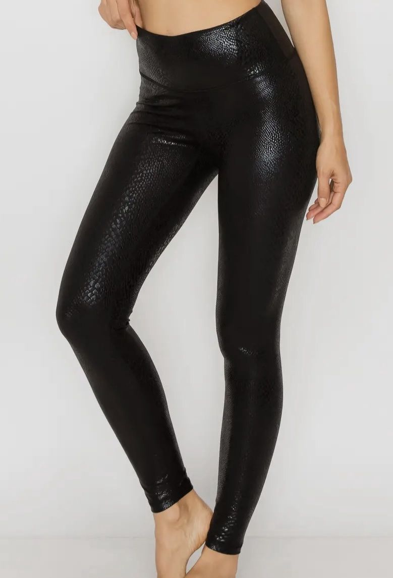 Snake pattern leggings