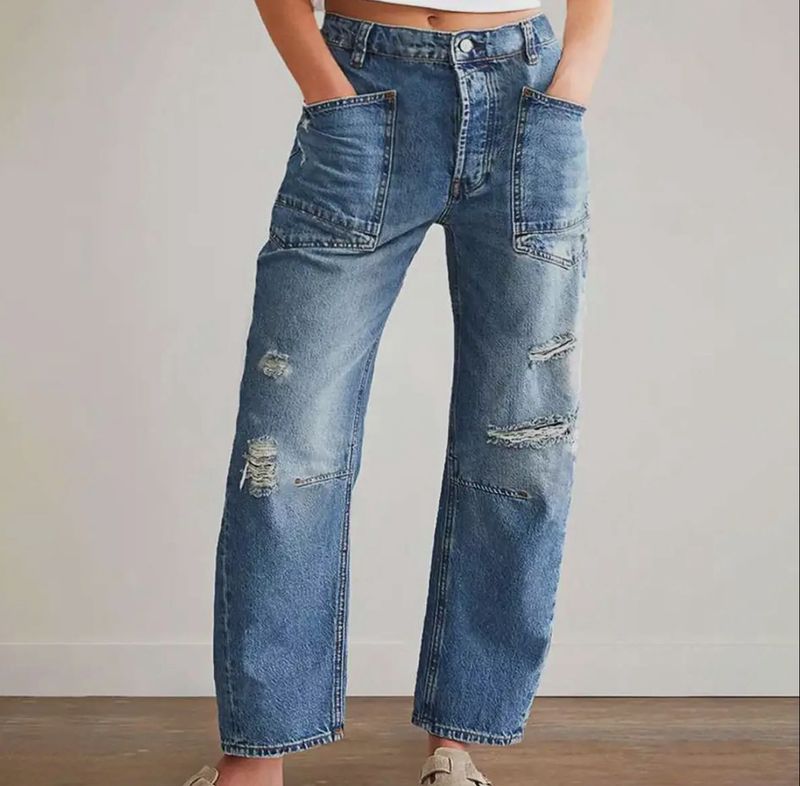 Vintage Ripped Straight Leg Jeans