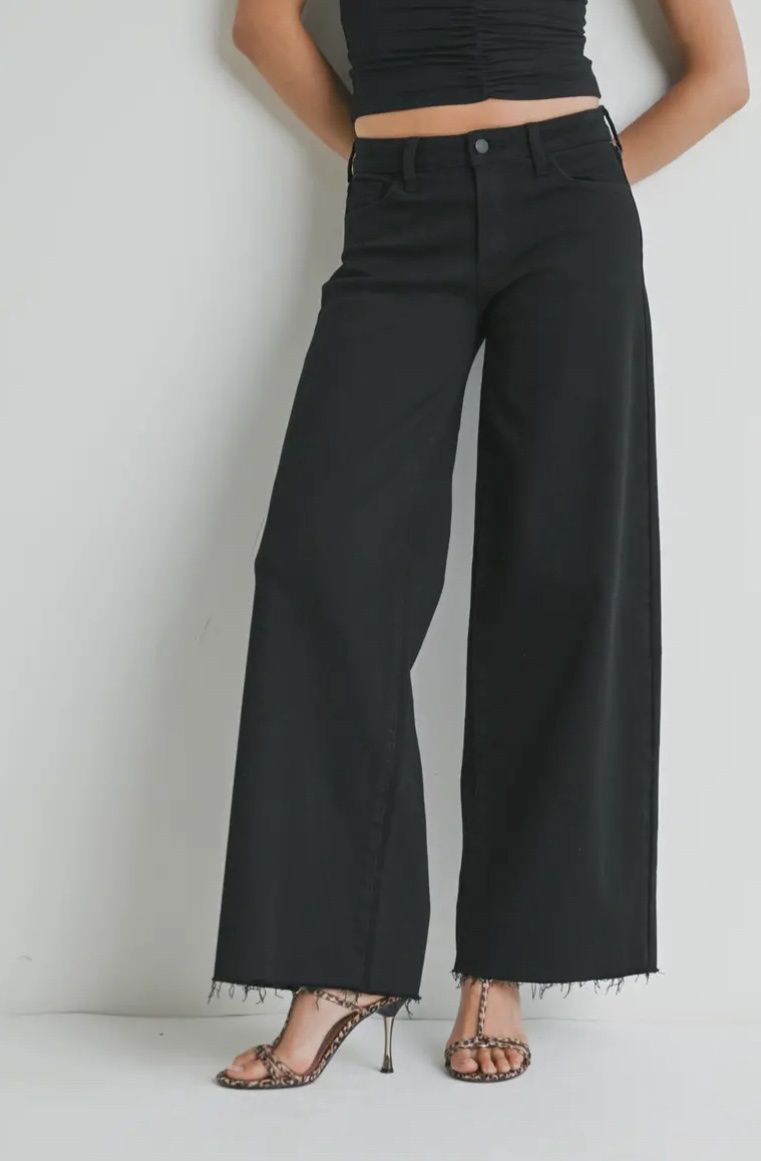 Black Relaxed Wide Leg Jeans