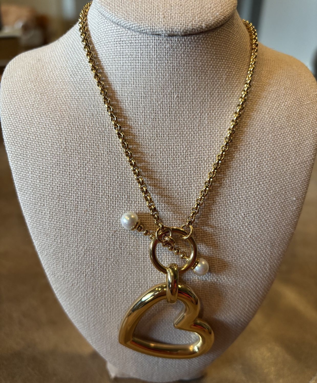 Chunky Heart w/ Pearl Toggle Necklace