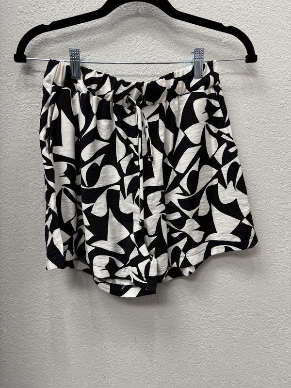Black Ivory Shorts
